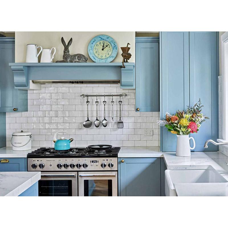 Traditional navy Blue kitchen cabinet